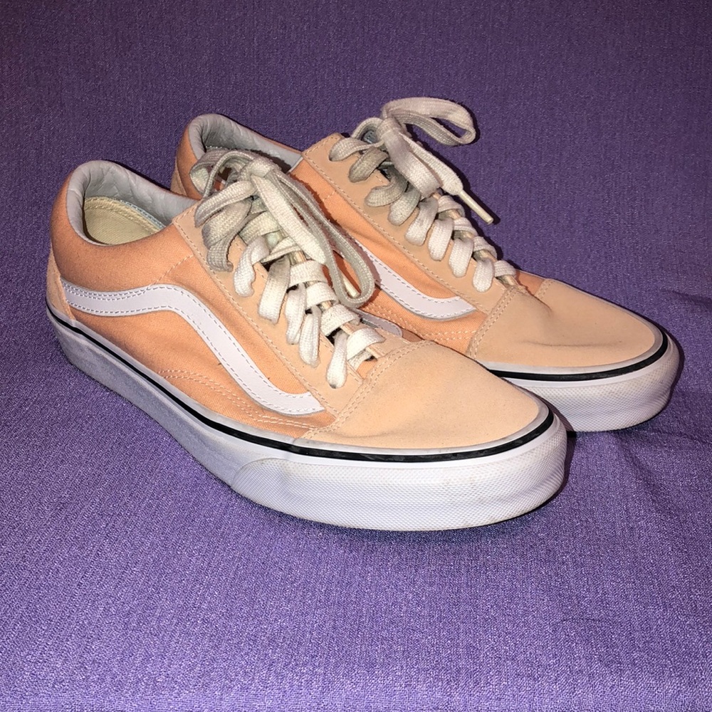Slightly used Vans women’s size 9.5 in Coral (Peach)